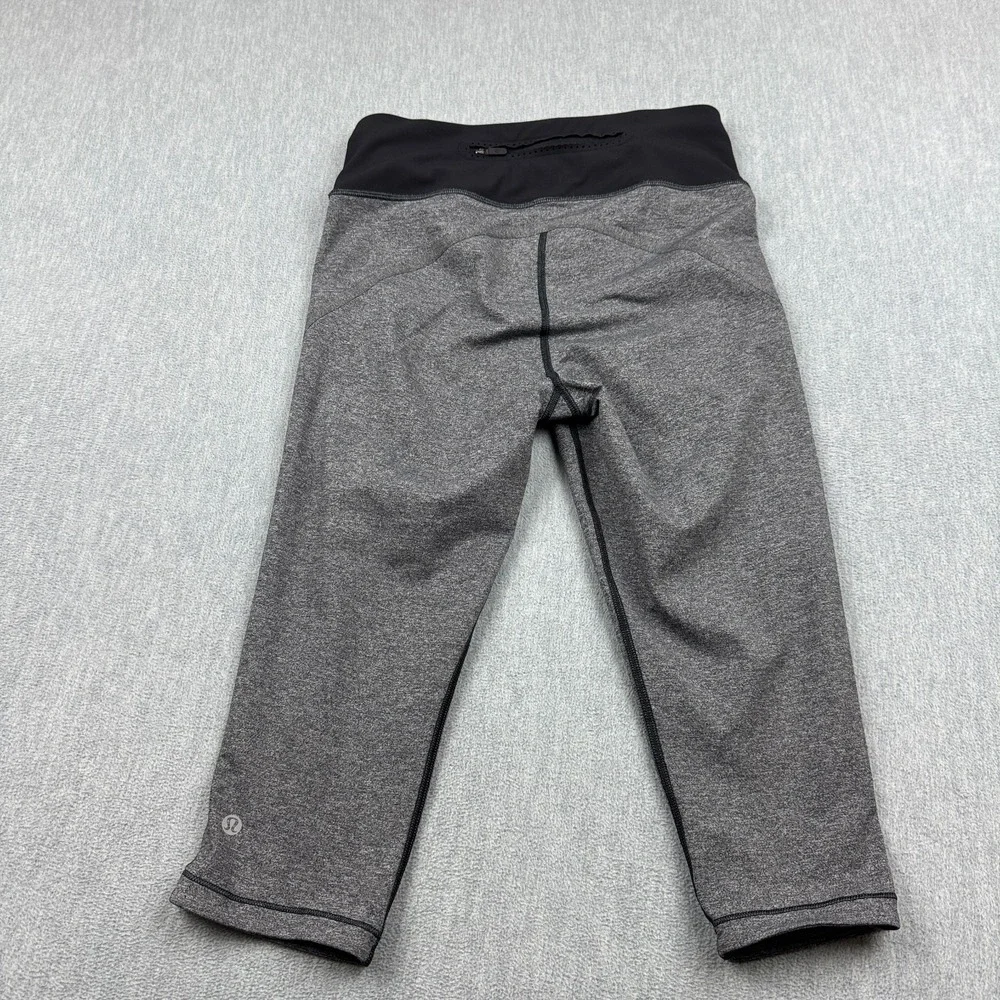 Lululemon Leggings Womens 8 Gray Smooth Stride Cropped 17